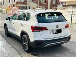 Volkswagen Taos